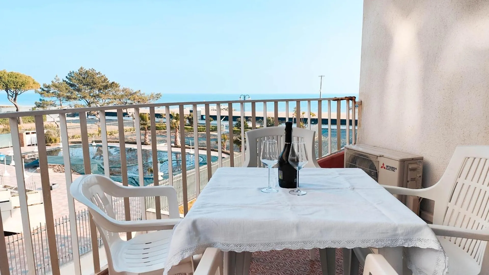 Apollo Fronte Mare Διαμέρισμα Τζεσόλο Λίντο